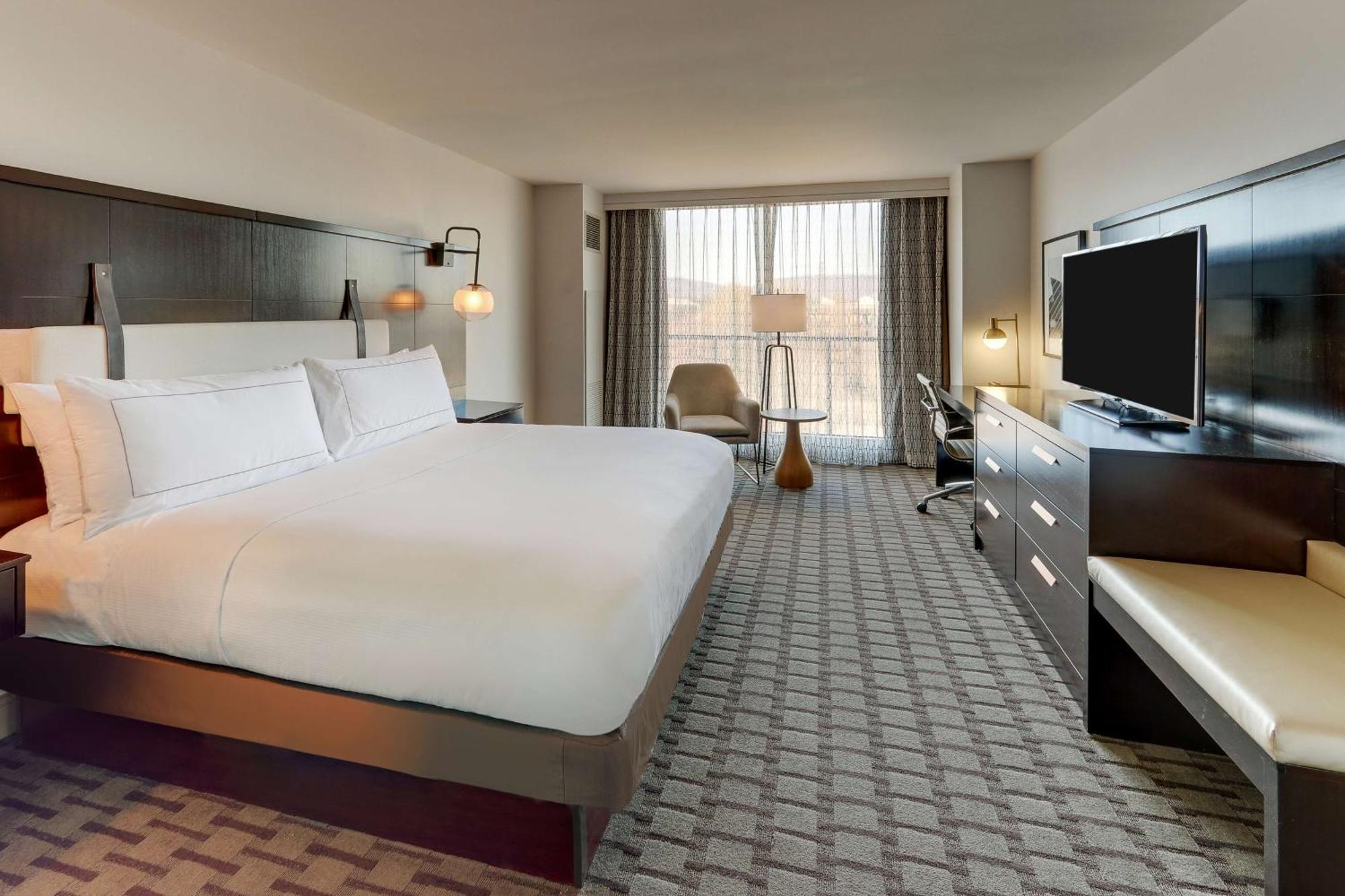 The Chattanoogan Hotel, Curio Collection By Hilton Chattanooga
