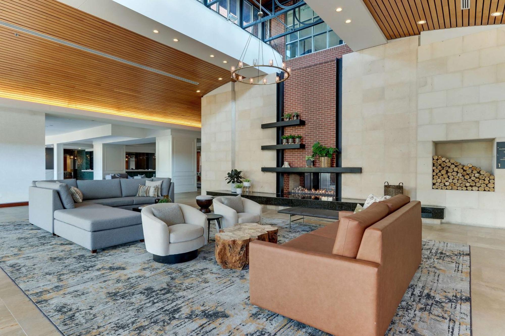 The Chattanoogan Hotel, Curio Collection By Hilton Hotel